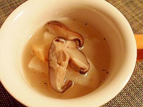 圧力鍋で♪　大根と干し生姜　しっかり味の中華スープ